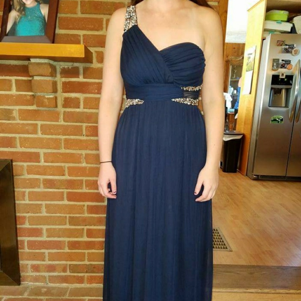 Dark blue prom dress